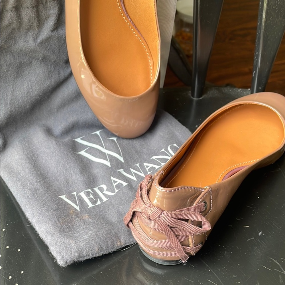 Vera Wang Women's Patent Leather Ballet Flats in Tan